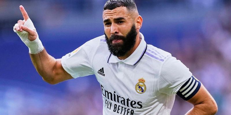 Tuổi thơ của cầu thủ người Pháp Karim Benzema